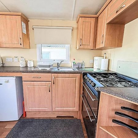 Caravan With Decking At Manor Park In Hunstanton, Sleeps 6 Ref 23045B المظهر الخارجي الصورة